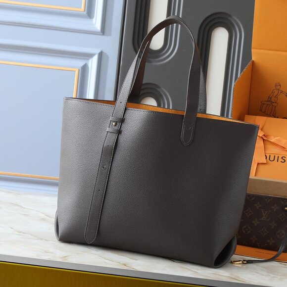 Louis Vuitton Black Grained Calfskin Low Key Cabas MM - Picture 3 of 9